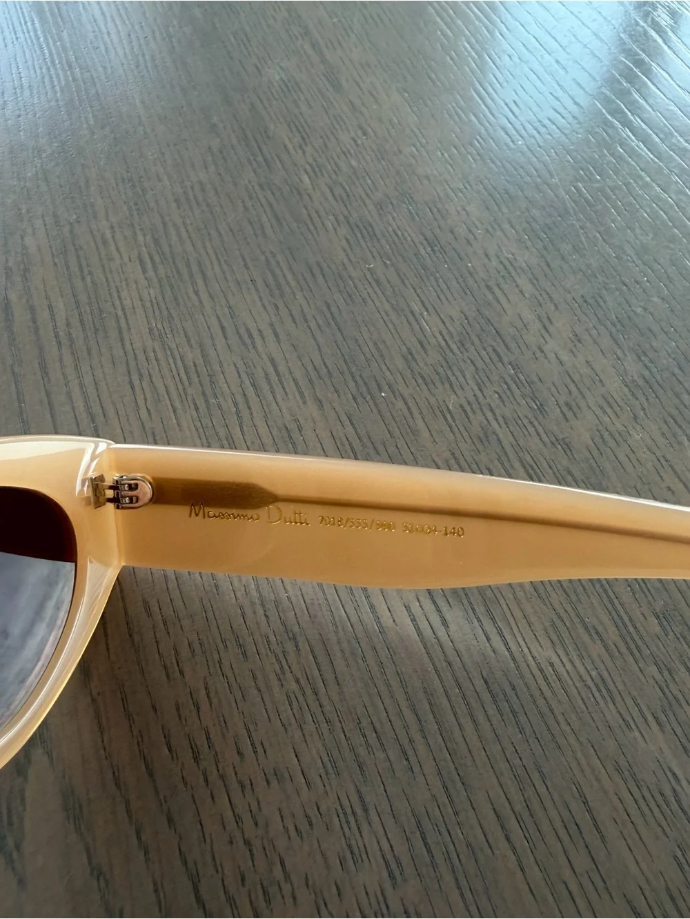 Massimo Dutti Peachy Cream Cat-Eye Sunglasses with Dark Lenses